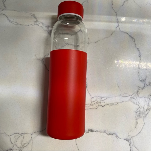 Calvin Klein Water Bottle - Picture 2 of 4